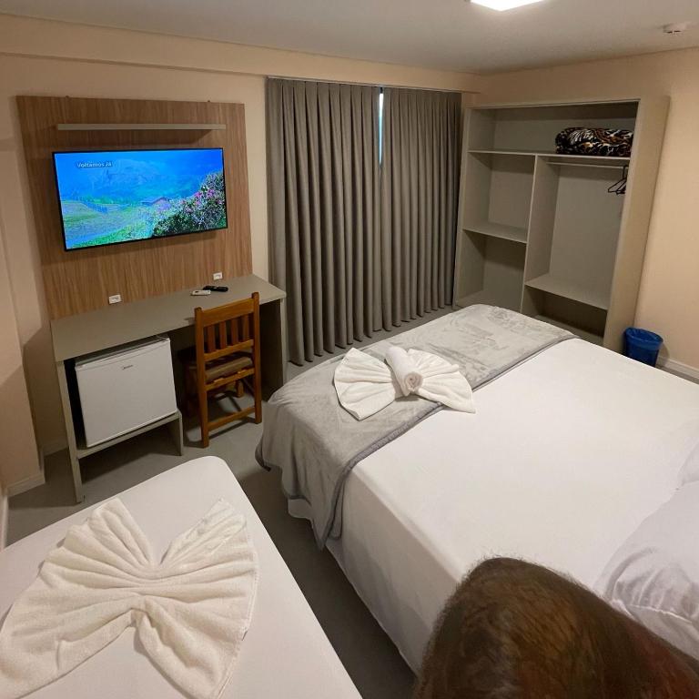 Quarto Quádruplo (3)