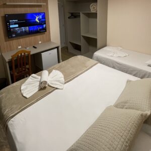 QUARTO 1 - TRIPLO La Roza (3)